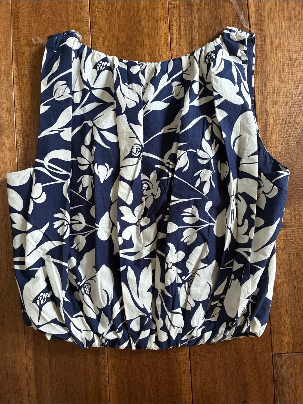 NWT a new day Navy & White Floral Cotton Tank with elastic waist